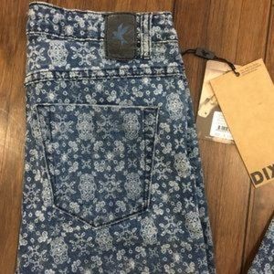 One teaspoon paisley-esque patterned blue jeans